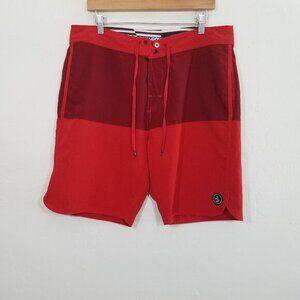 Volcom Men's Shorts Red Size 36